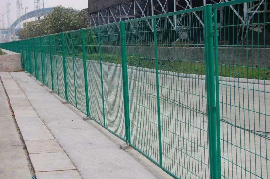 China Supply Anti-Climbed & Anti Cutting Cattle Field 358 Vinylbeschichteter Sicherheitsdrahtzaun mit geschweißter Dichte zum Schutz von Gartenzäunen